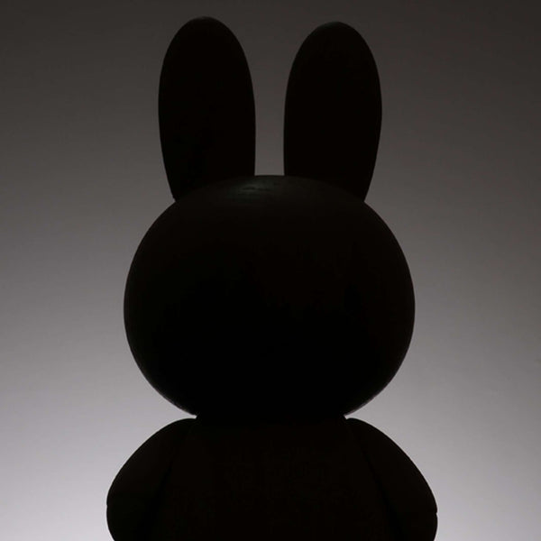 Charles And Marie MIFFY X MIFFY Small - Kleine Holzfigur - Eiche 16 Cm Hoch - Jakob Burgsø | Boyhood