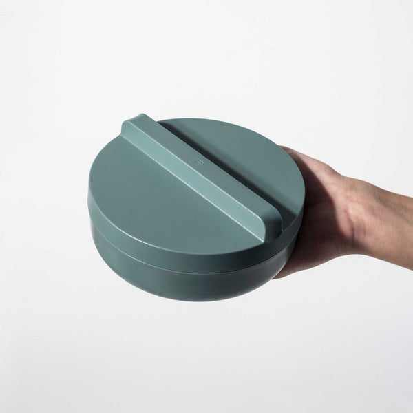 Charles And Marie NOON | BENTO-BOX | Shane Schneck | Ommo