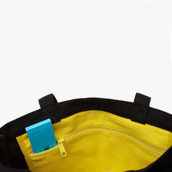 Charles And Marie OPTIMIST PESSIMIST | TRAGETASCHE | The School Of Life