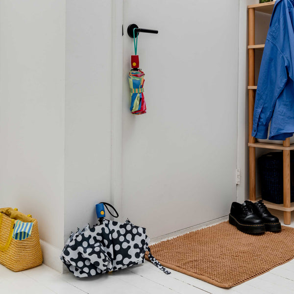 Charles And Marie PATTERN UMBRELLA | monochromer REGENSCHIRM | ⌀=106 Cm | Dusen Dusen | Areaware