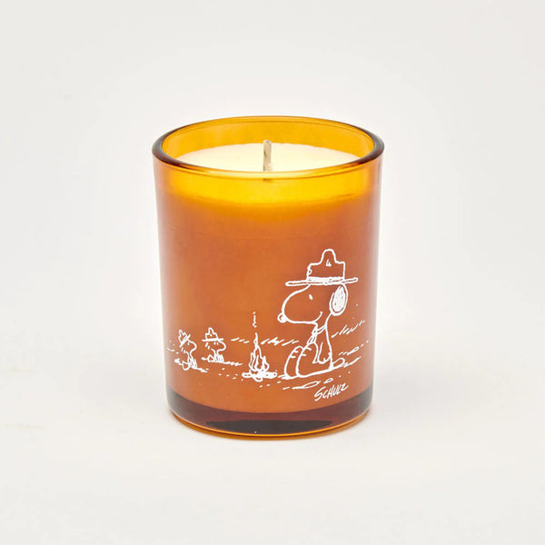 Charles And Marie PEANUTS - CAMPFIRE CANDLE | Vegane Pflanzliche WACHS-KERZE | Zedernholz & Glut | Magpie
