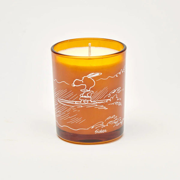Charles And Marie PEANUTS - SURF'S UP CANDLE | Vegane Pflanzliche WACHS-KERZE | Meeressduft & Seetang | Magpie