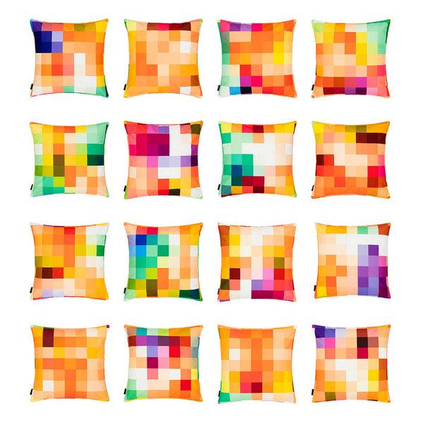 charles and marie PIXEL CUSHION SOL - Kissen - 50x50 cm - 100% Trevira CS | Cristian Zuzunaga