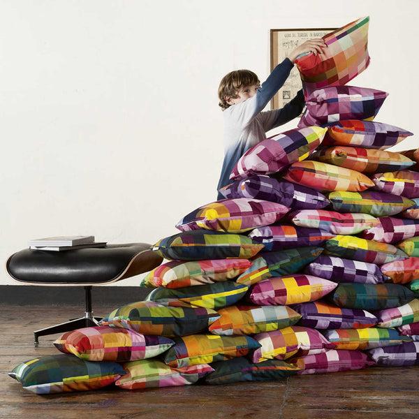 Charles And Marie PIXEL CUSHION SPIRIT - Kissen - 50x50 Cm - 100% Trevira CS | Cristian Zuzunaga