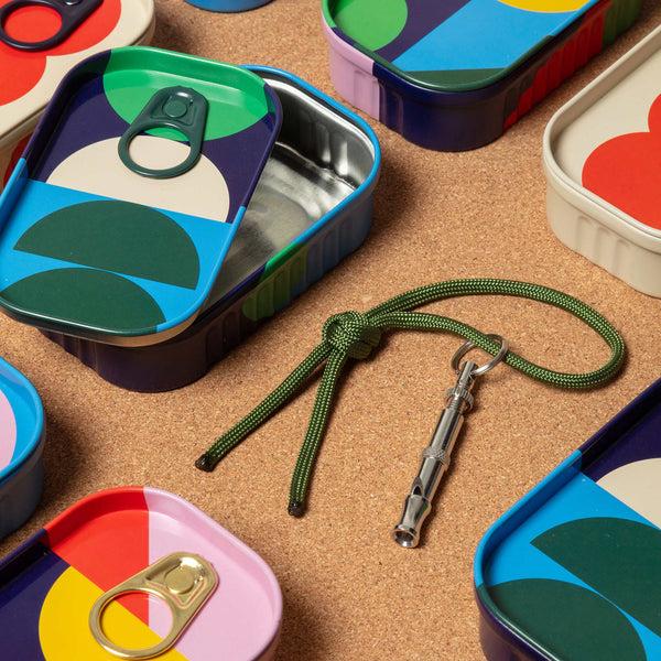 Charles And Marie PUPPY LOVE - Tinned Goods - Retro Hundepfeiffe | Block Design