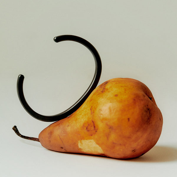 Charles And Marie RADIAL CUFF | Schwarzer ARMREIF | Craighill