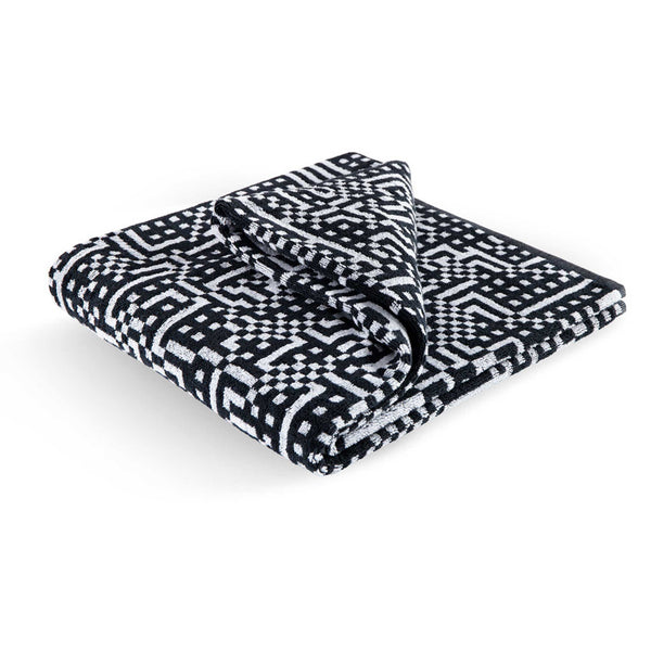 charles and marie ROUTE - Schwarz-weißes Badehandtuch - Bitmap Collection - 100x150 cm | Cristian Zuzunaga