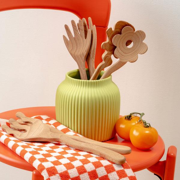 Charles And Marie SERVING FRIENDS Blumen | HOLZLÖFFEL & SERVIERBESTECK | Selena Liu | Areaware