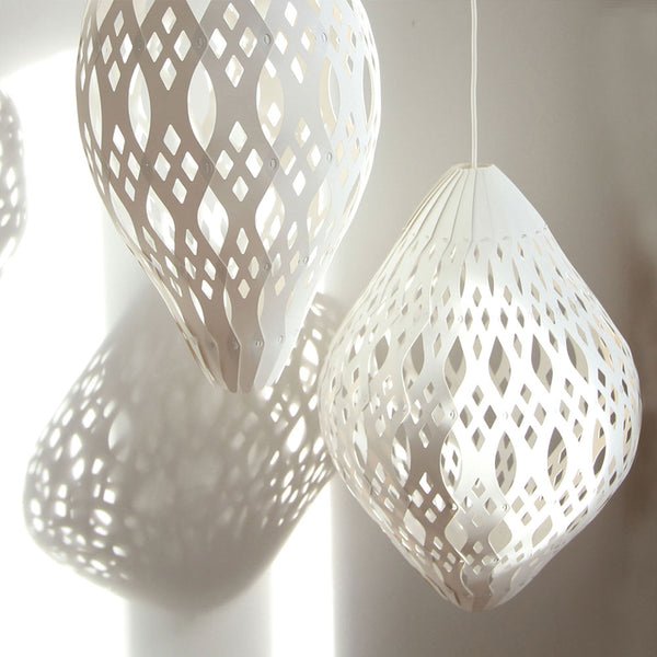 Charles And Marie SHAYK2X | Weisser LAMPENSCHIRM | Amanda Betz | Artecnica