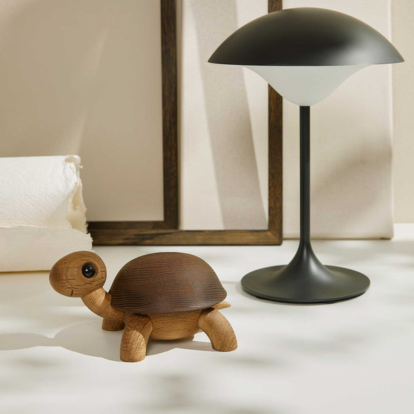 Charles And Marie SLOWY | Große Holz-SCHILDKRÖTE | Chresten Sommer | Spring Copenhagen