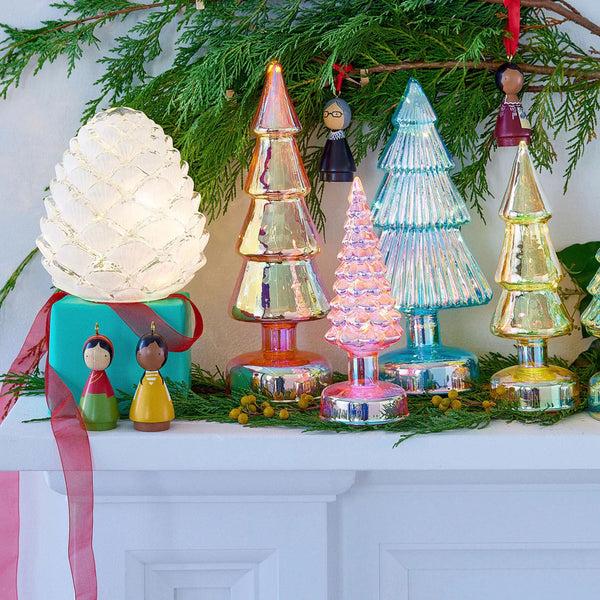 Charles And Marie Small Colorful LED GLASS LIGHTED TREES - Glas-Tannenbäume Mit LED Beleuchtung - 5er Set | MoMA