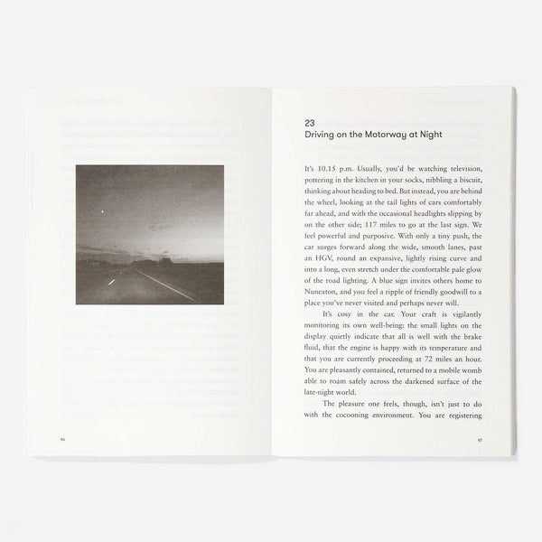 Charles And Marie SMALL PLEASURES - Taschenbuch - English Edition | The School Of Life