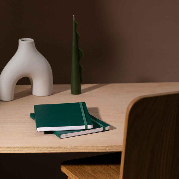 Charles And Marie Softcover NOTEBOOK A5 - Forest-grünes NOTIZBUCH | Karst Stone Paper