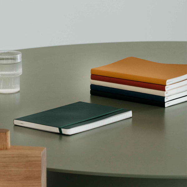 Charles And Marie Softcover NOTEBOOK A5 - Forest-grünes NOTIZBUCH | Karst Stone Paper