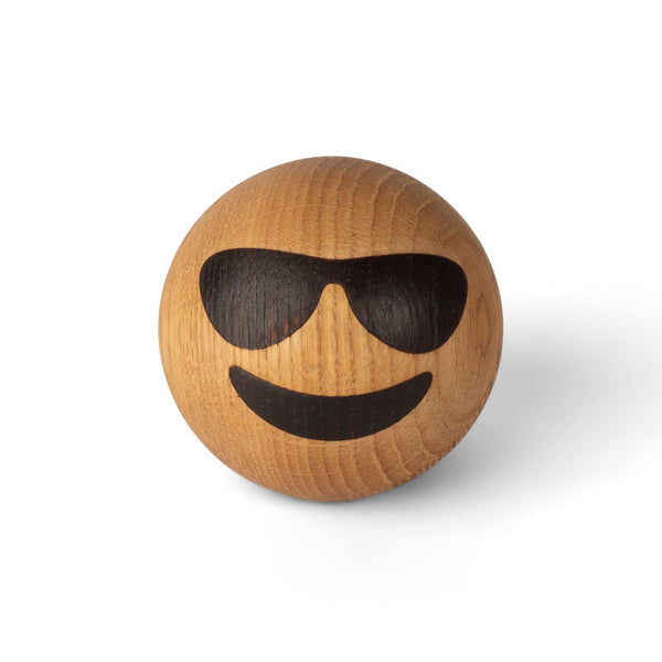 charles and marie SPRING EMOTIONS | Cool | Gesicht mit Sonnenbrille | Holz EMOTICONS | mencke&vagnby | Spring Copenhagen