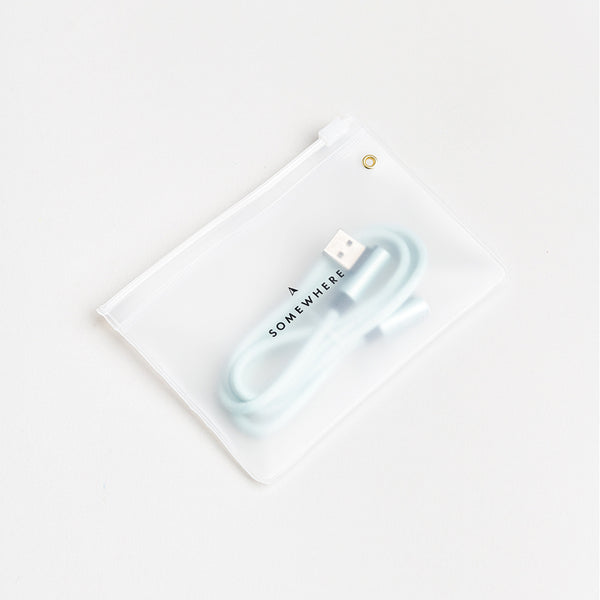 Charles And Marie STAY CONNECTED CABLE - IPhone VERBINDUNGS- & LADEKABEL Für Apple Lightning - 100 Cm | Somewhere