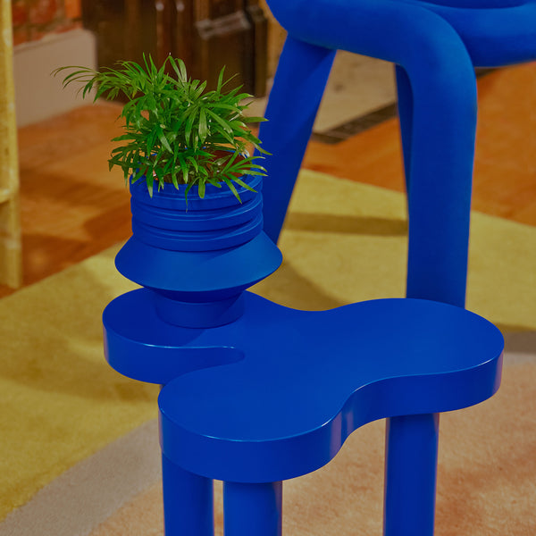 Charles And Marie STRATA PLANT VESSEL | Blauer BLUMENTOPF & PFLANZGEFÄSS | Simone Brewster | Areaware