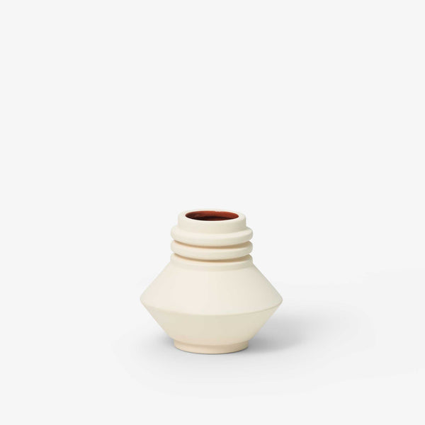 Charles And Marie STRATA VASE | Creme-farbige VASE | D=10 Cm | Simone Brewster | Areaware