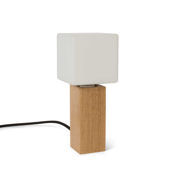 Charles And Marie TABLE STAND | Holz TISCHLEUCHTEN-FASSUNG | Thor Høy | Spring Copenhagen