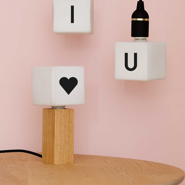 charles and marie TABLE STAND | Holz TISCHLEUCHTEN-FASSUNG | Thor Høy | Spring Copenhagen