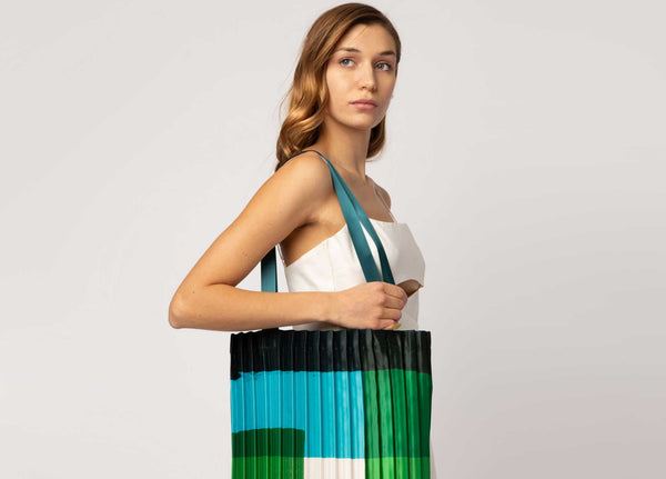 charles and marie TALAMONE - Tasche - plissiertes Satin - 40x48 cm | Multitudes