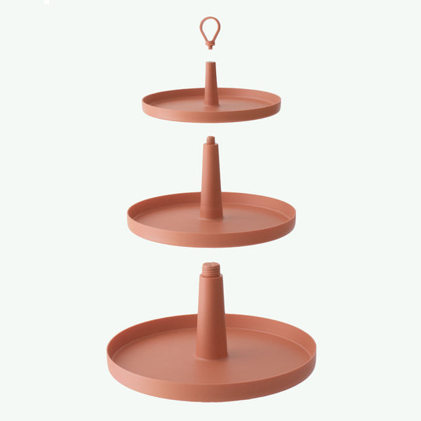 Charles And Marie TIERS | 3-Ebenen ETAGERE | Shane Schneck | Ommo