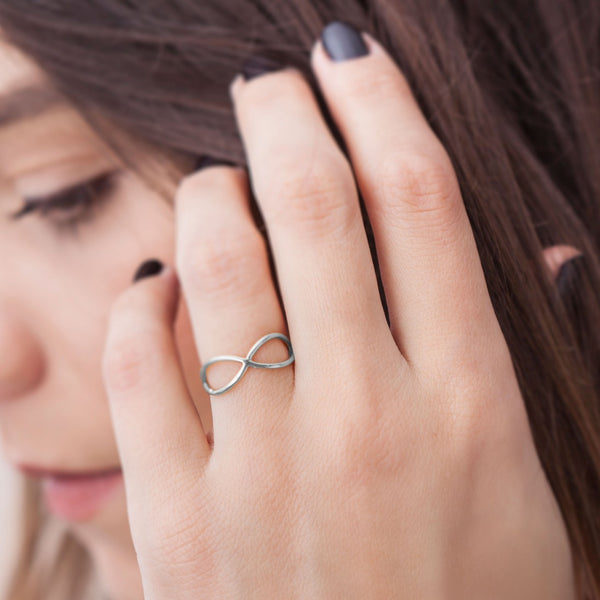 Charles And Marie TIMESTWO | 925er Sterling Silber INFINITY RING | Jonathan Radetz