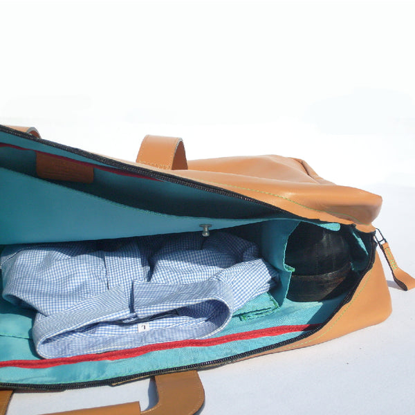 Charles And Marie TRAVELING BAG | Schwarze LEDER-REISETASCHE | Alfredo Haeberli | Colin's