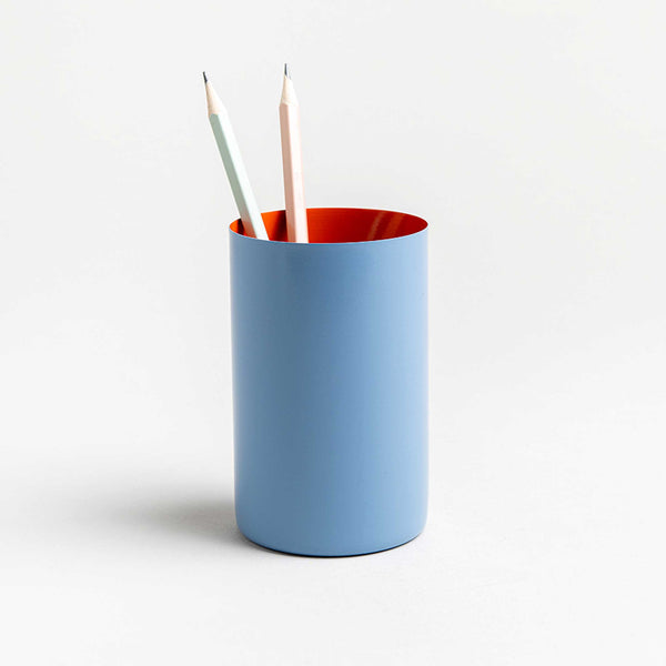 charles and marie TWO TONE Pencil holder - stahlblau-oranger STIFTEHALTER - Two Tone Kollektion | Somewhere