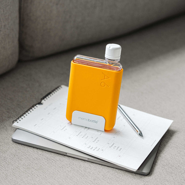 charles and marie UNIVERSAL DESK STAND - Ständer & Halter für Original (transparente) memobottles