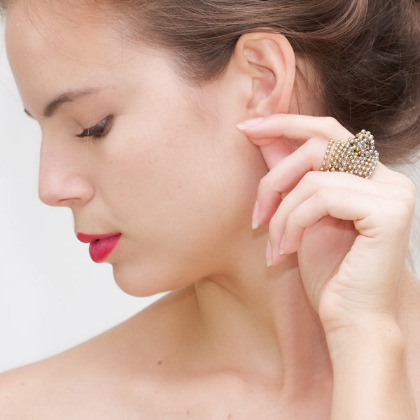 Charles And Marie UNO | Interactiver MAGNETSCHMUCK (Einfarbig) | Luis Pons