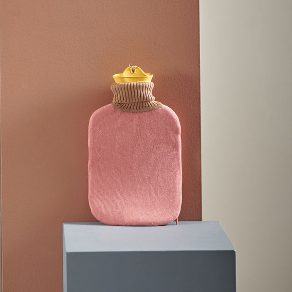 Charles And Marie WÄRMFLASCHE Mit Rollkragenpulli | Suite702