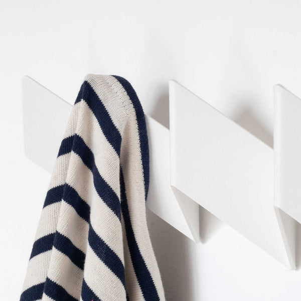 Charles And Marie ZIGZAG | Kleine WAND-GARDEROBE | Roman Luyken | Peppermint Products