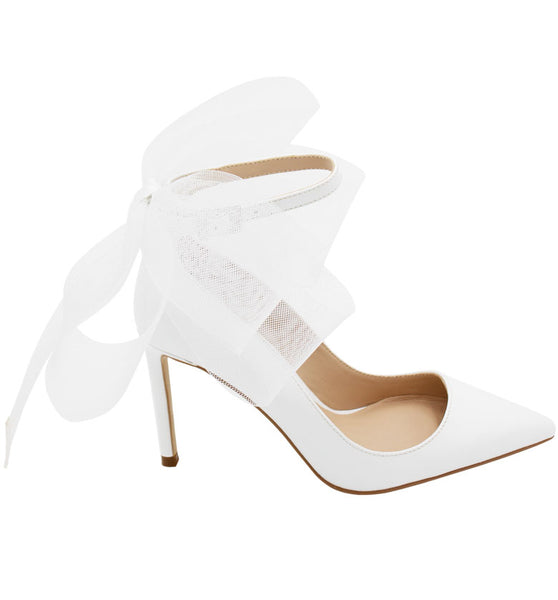 Charles By Charles David ROGUE PUMP Charles David White