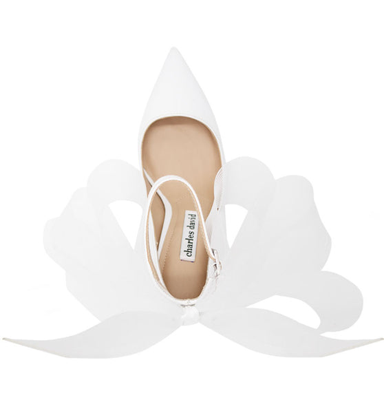Charles By Charles David ROGUE PUMP Charles David White
