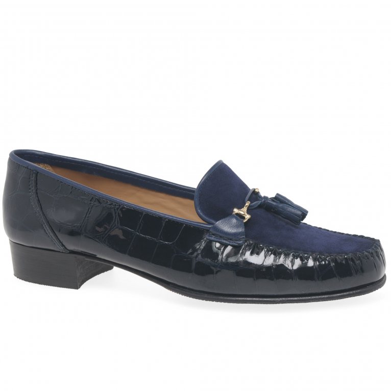 charles clinkard Charles Clinkard Raise Tassel Womens Moccasins