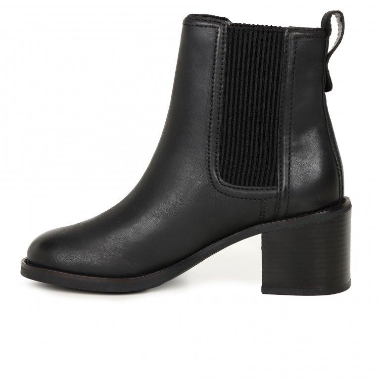 Charles Clinkard Clarks Chamberly Top Womens Chelsea Boots