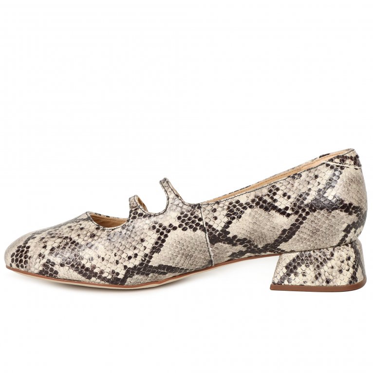 Charles Clinkard Clarks DAISS30 Shine Womens Court Shoes