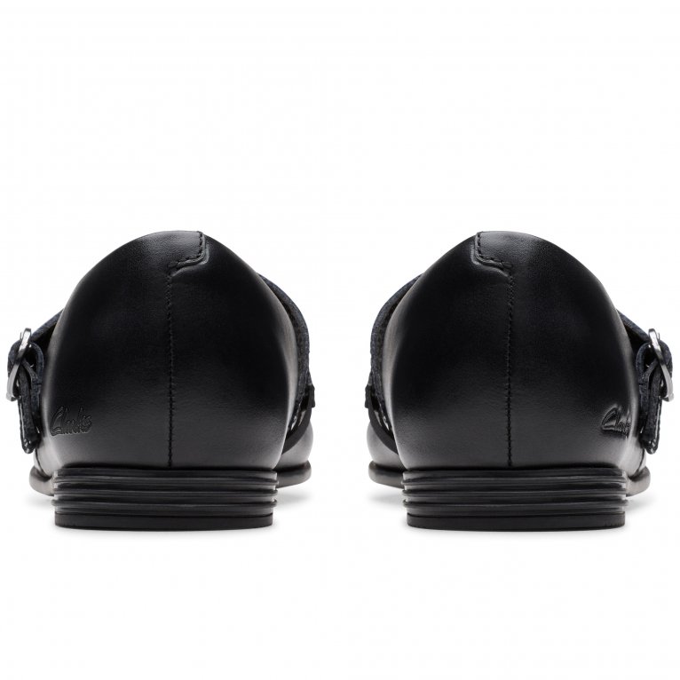 Charles Clinkard Clarks Finja Bar Y Girls Senior School Shoes