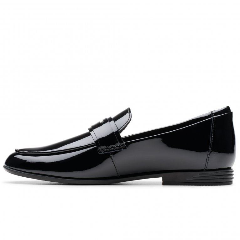 Charles Clinkard Clarks Finja Bright Girls Senior School Shoes
