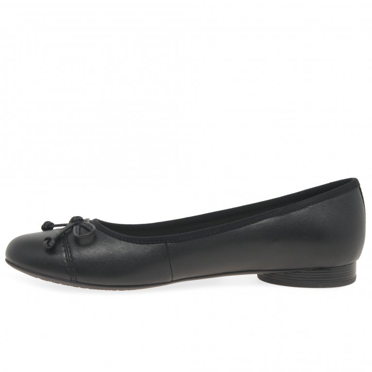 Charles Clinkard Clarks Loreleigh Rae Womens Ballet Pumps