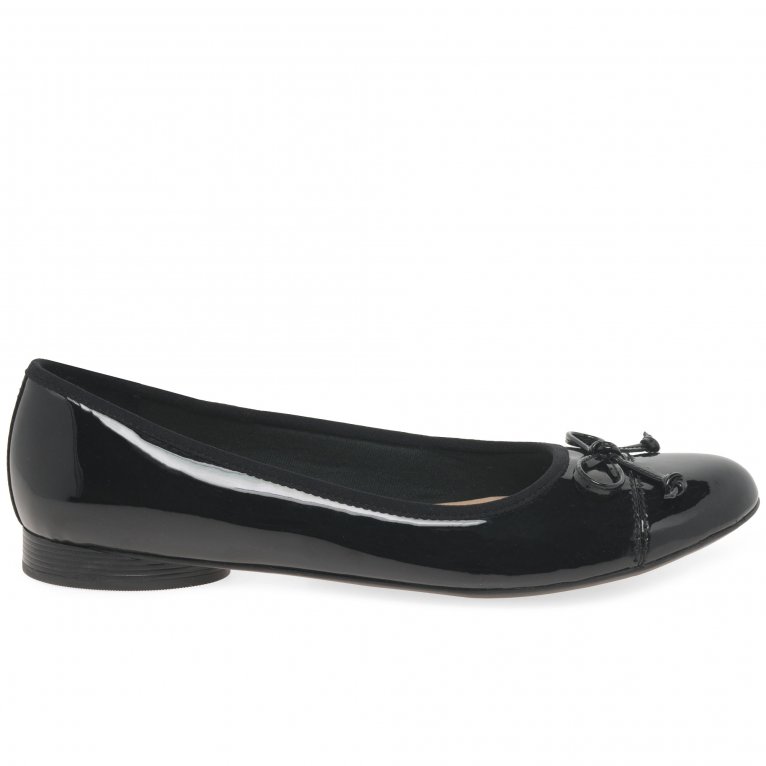 Charles Clinkard Clarks Loreleigh Rae Womens Ballet Pumps