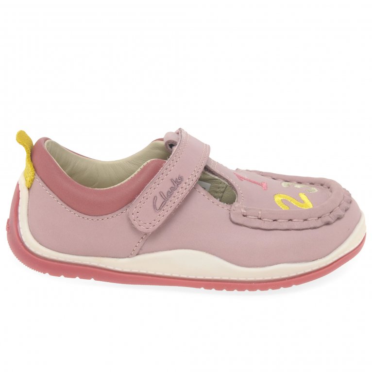 Charles Clinkard Clarks Noodleshine T Girls First Shoes