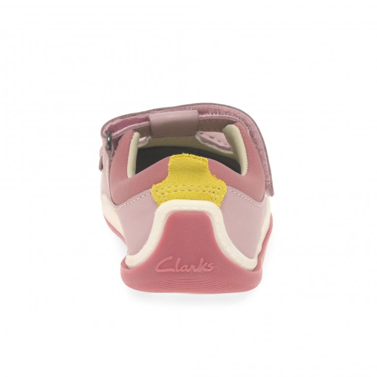 Charles Clinkard Clarks Noodleshine T Girls First Shoes