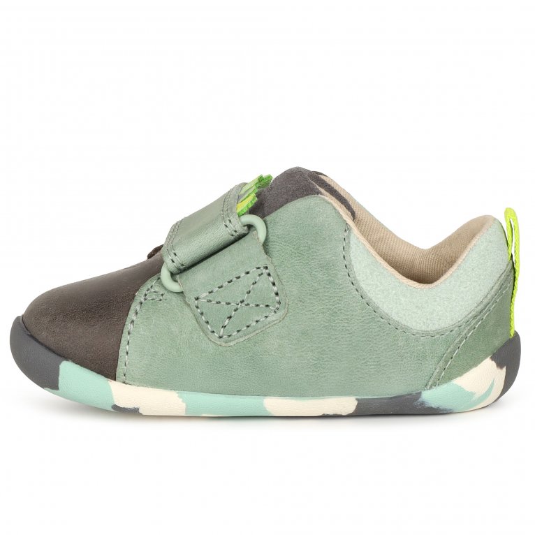 Charles Clinkard Clarks Roamer Spiney T Boys Prewalkers