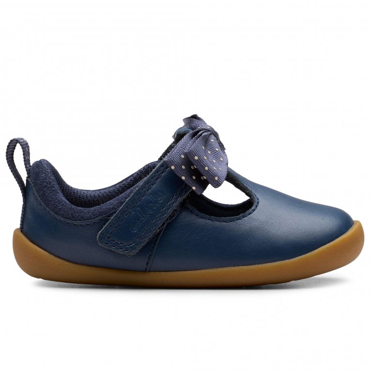 Charles Clinkard Clarks Roamer Trim T Girls Prewalkers