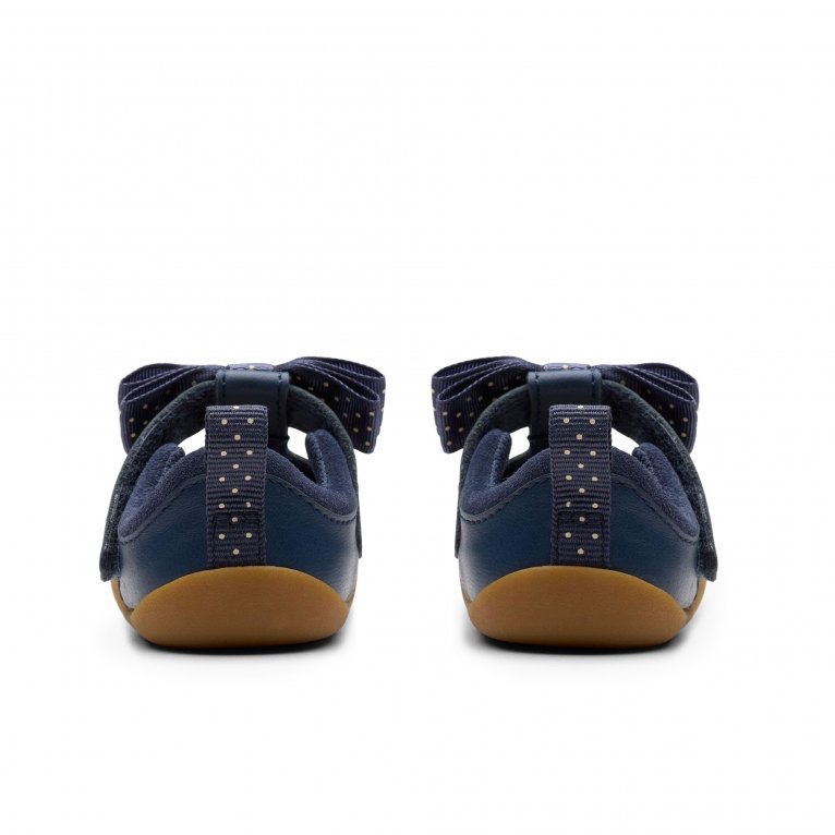 Charles Clinkard Clarks Roamer Trim T Girls Prewalkers