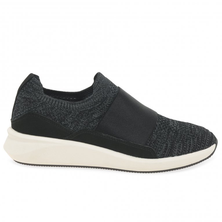 Charles Clinkard Clarks Un Rio Knit Womens Trainers