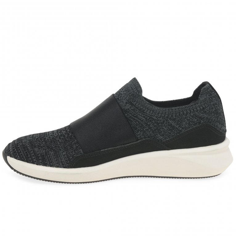 Charles Clinkard Clarks Un Rio Knit Womens Trainers