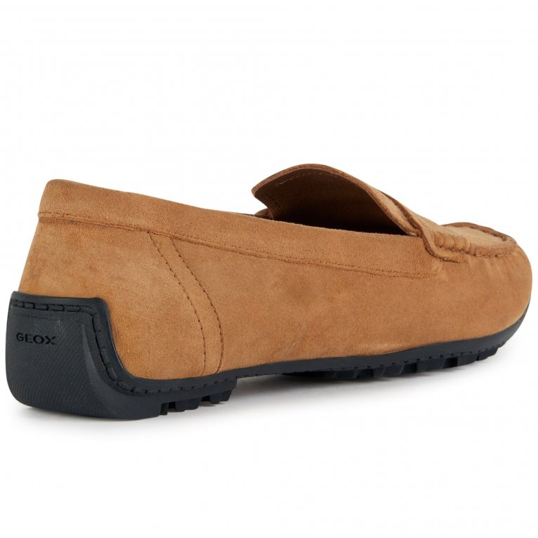 Charles Clinkard Geox D Kosmopolis Womens Moccasins